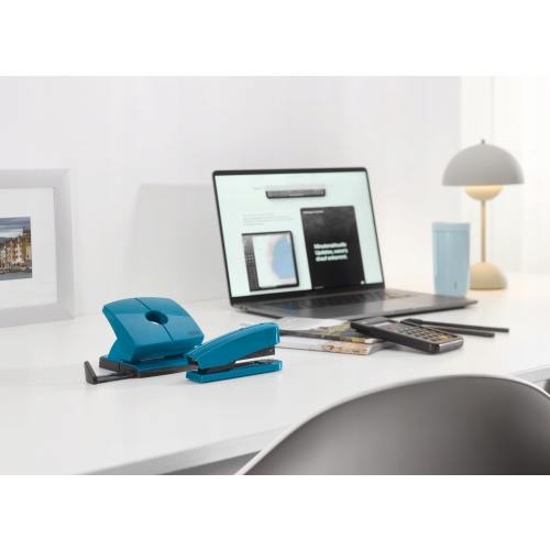 Zszywacz B2 ColorID 2 niebieski z pakietem startowym zszywek 24/6 020-1953 NOVUS